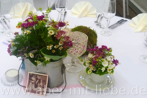 Tischdekoration fr Hochzeit, Vintage, alte Fotos, Porzellan, Mooskugel, Hochzeitsdeko