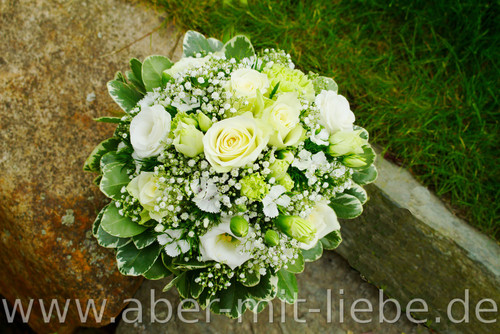 brautstrauß weiß klassisch, brautstrauß weiß, brautstrauß weiß rosen